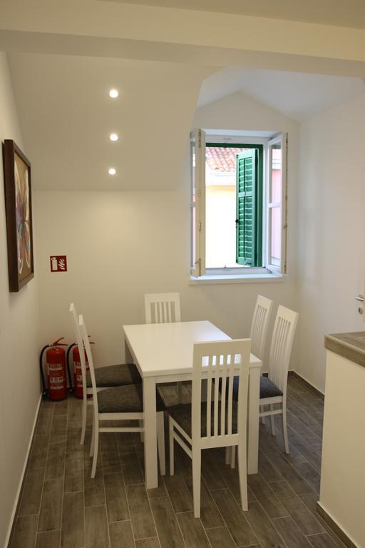 Centar Vodice Apartmani מראה חיצוני תמונה